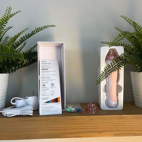 PMD Personal Microderm Classic-  At Home Microdermabrasion Device (New in Box) - Picture 5 of 7